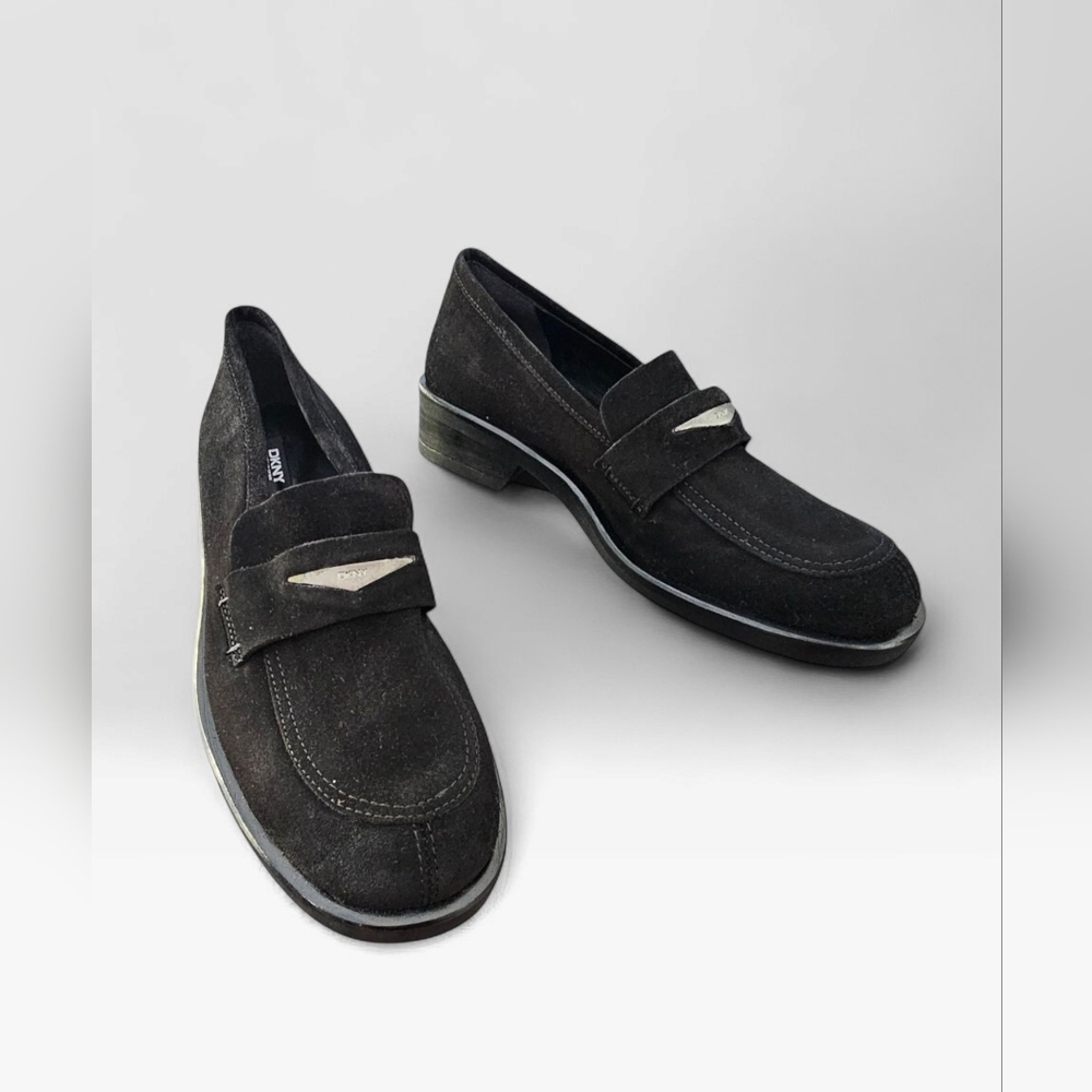 DKNY Women Black Suede Logo Slip on Low Heel Loafers Made in Spain 8M